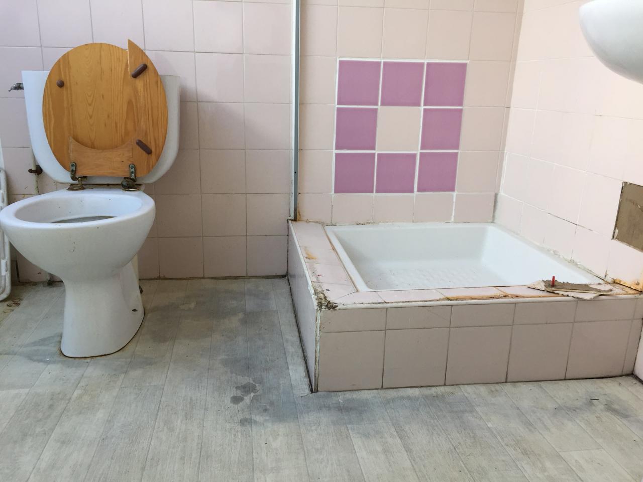 Salle de bain avant travaux